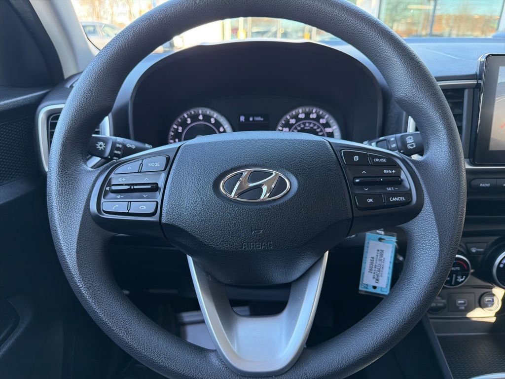 Used 2020 Hyundai Venue SEL image 35