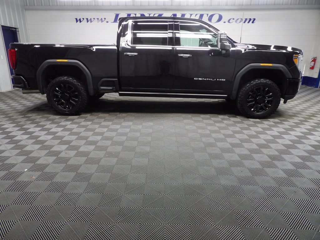 Used 2023 GMC Sierra 3500 Denali w/ Technology Package image 2