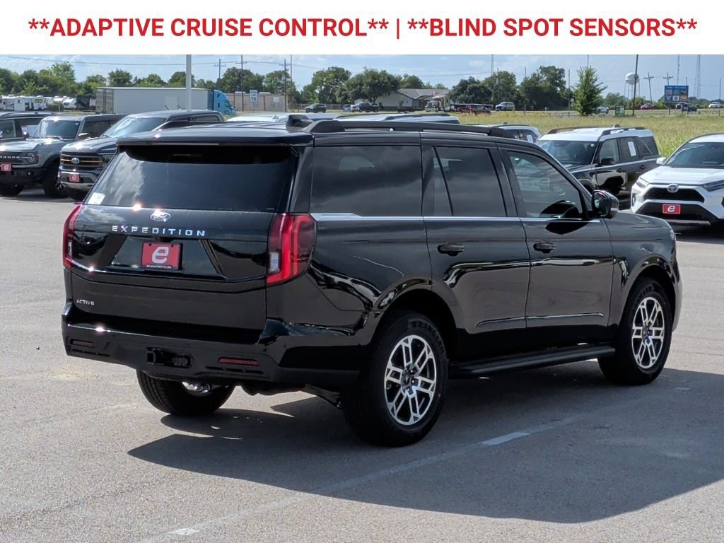 New 2026 Ford Expedition Active RWD image 8