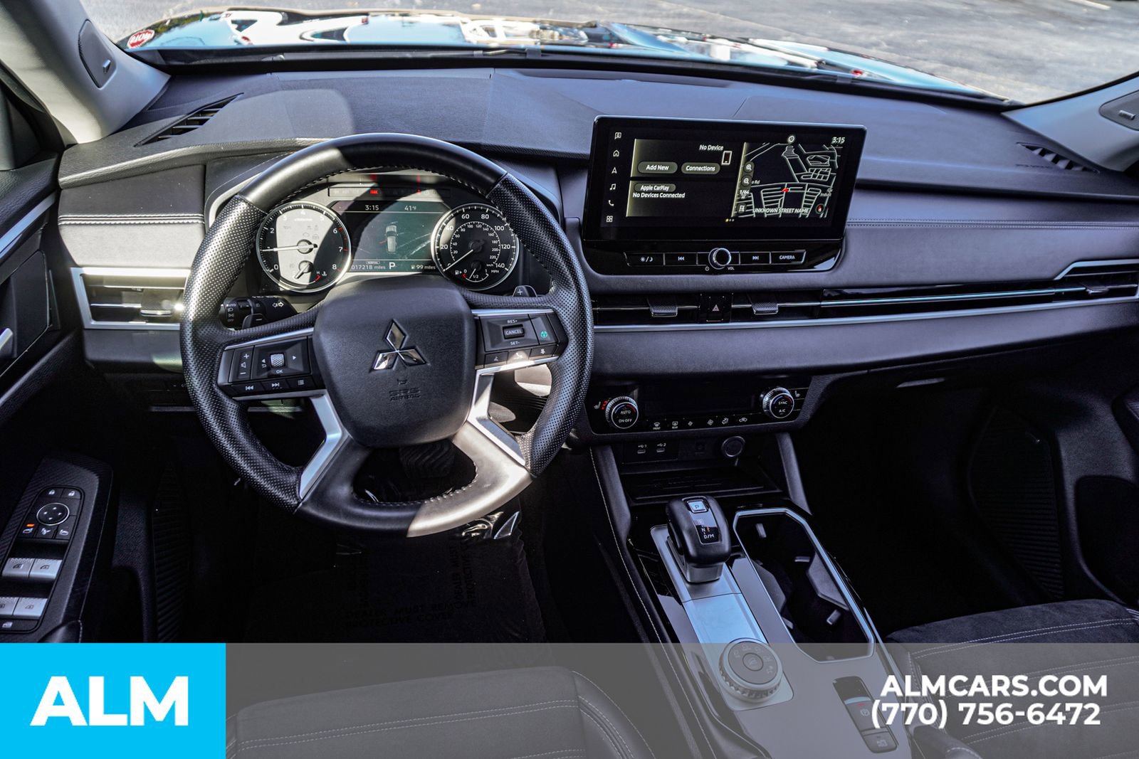 Used 2025 Mitsubishi Outlander SE image 28