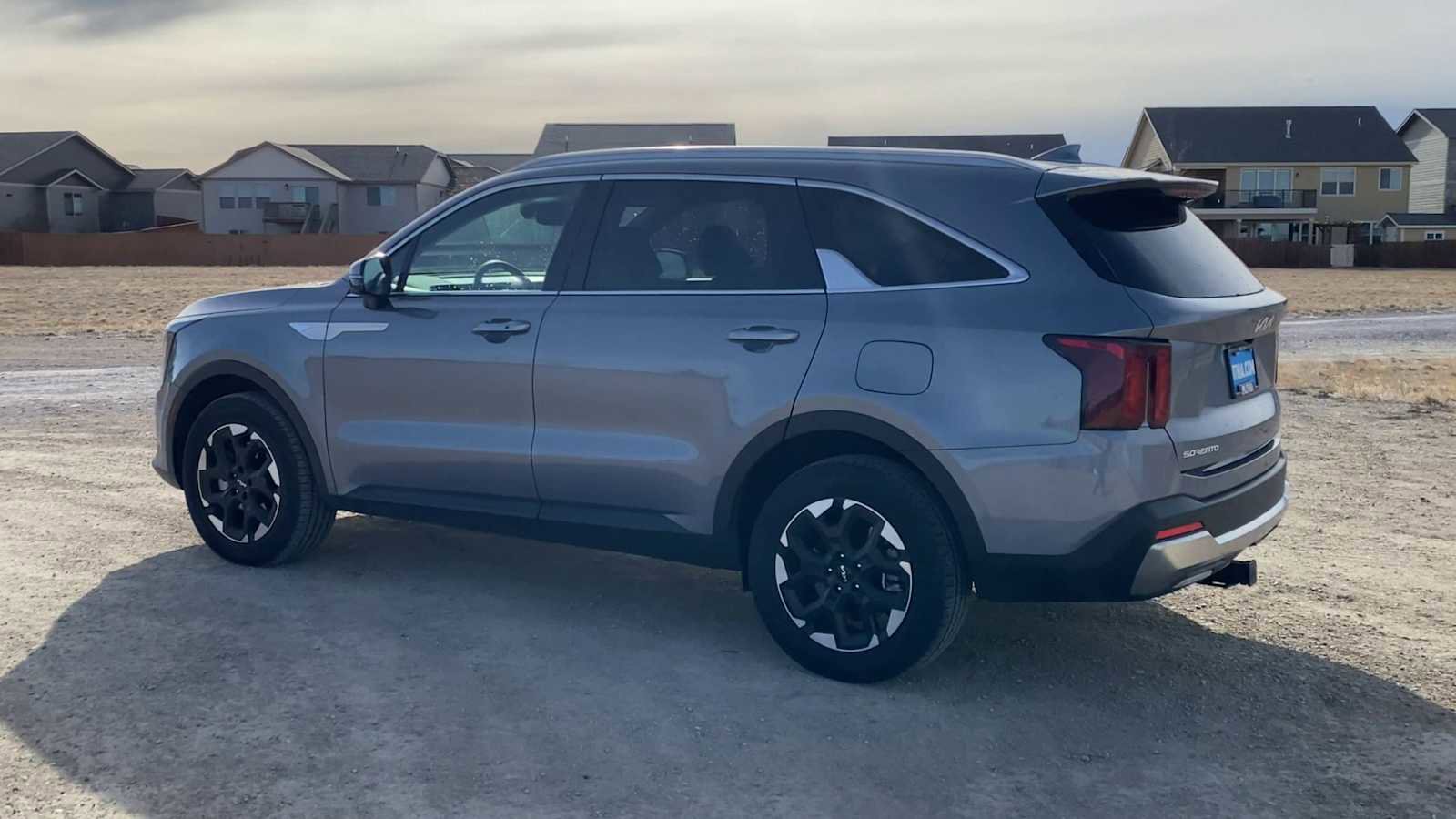 Used 2024 Kia Sorento S w/ Panoramic Sunroof Package image 6