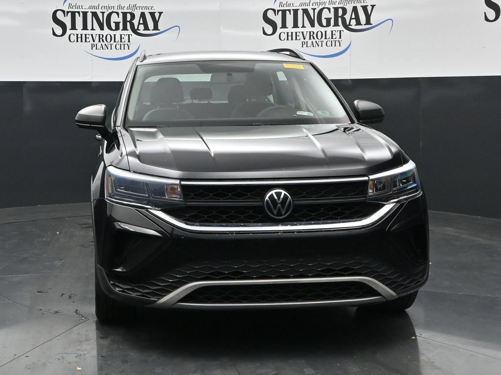 Used 2022 Volkswagen Taos S FWD image 2