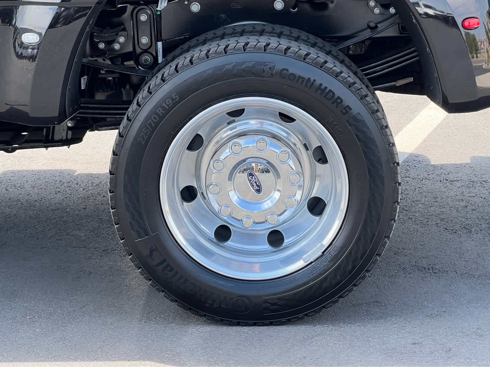 New 2026 Ford F450 Platinum w/ FX4 Off-Road Package AWD/4WD image 14