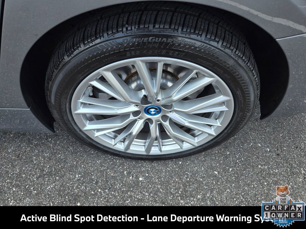 Used 2023 BMW 330e w/ Driving Assistance Package RWD image 14