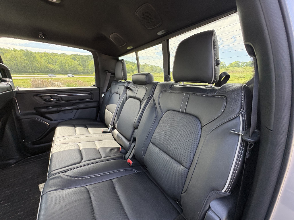Used 2022 RAM 1500 Limited w/ Cold Weather Group AWD/4WD image 19