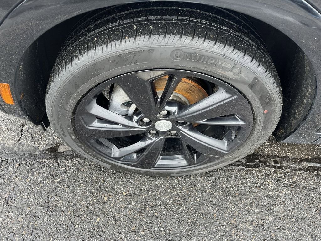 Used 2021 Buick Envision Preferred AWD/4WD image 2