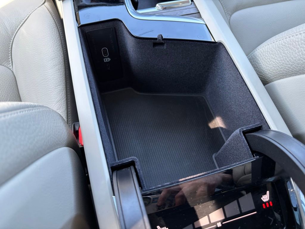 Certified 2023 Volvo XC90 T8 Plus w/ Protection Package AWD/4WD image 10