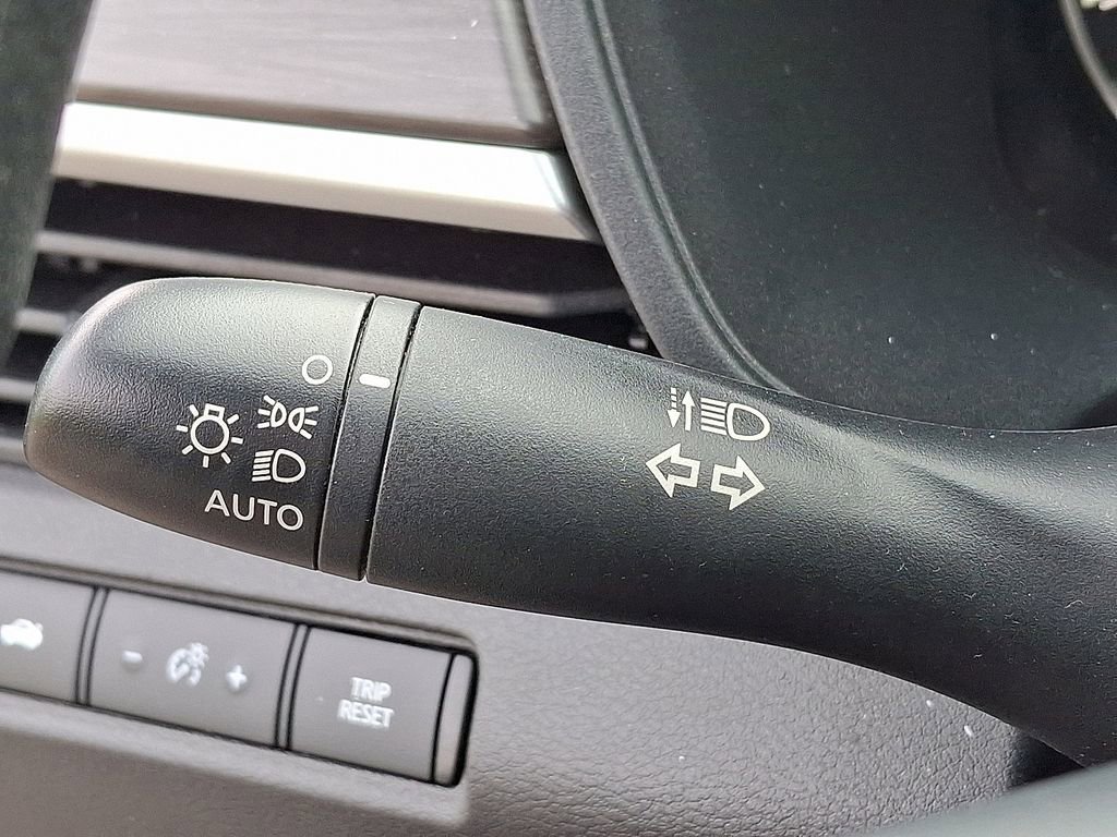 Used 2025 Nissan Altima 2.5 SV image 25