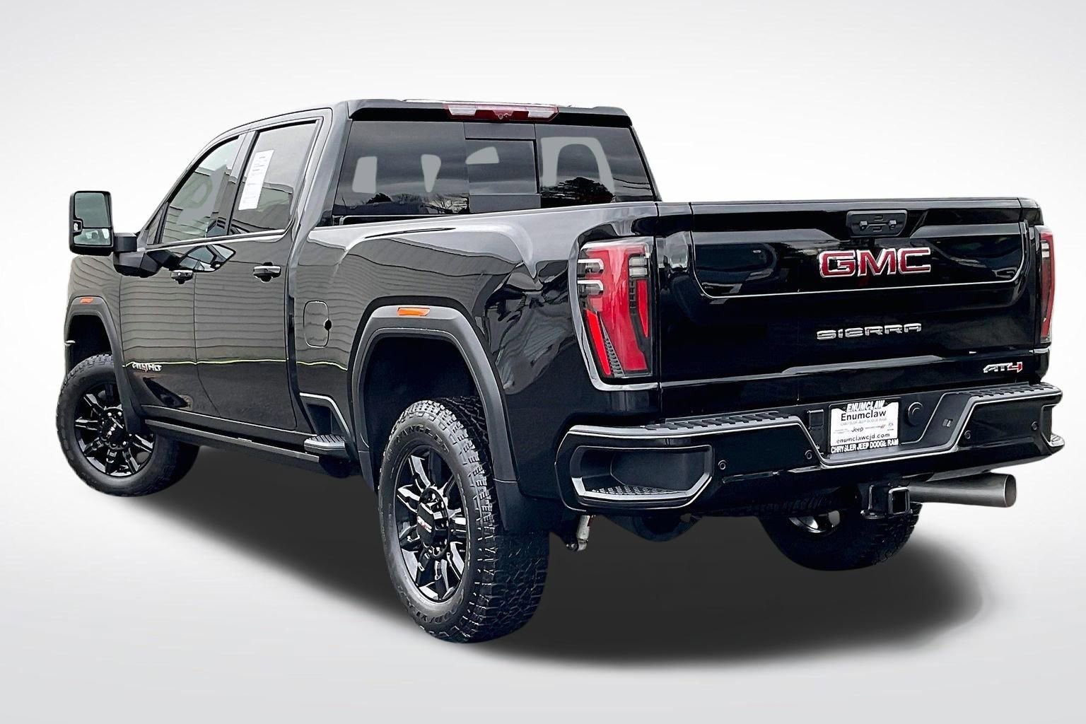 Used 2025 GMC Sierra 3500 AT4 w/ AT4 Premium Plus Package image 14