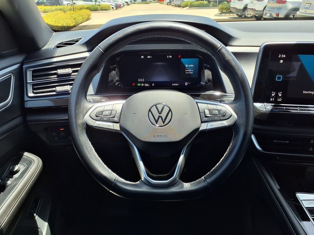 Used 2025 Volkswagen Atlas Cross Sport SE FWD image 26