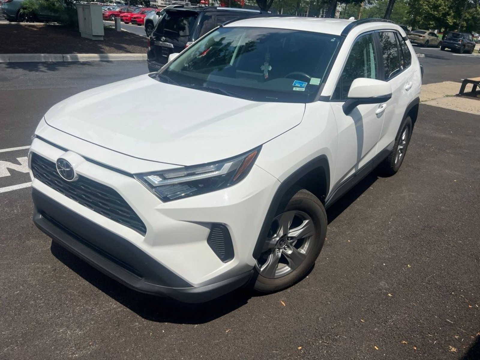 Used 2022 Toyota RAV4 XLE w/ XLE Grade Weather Package AWD/4WD image 3