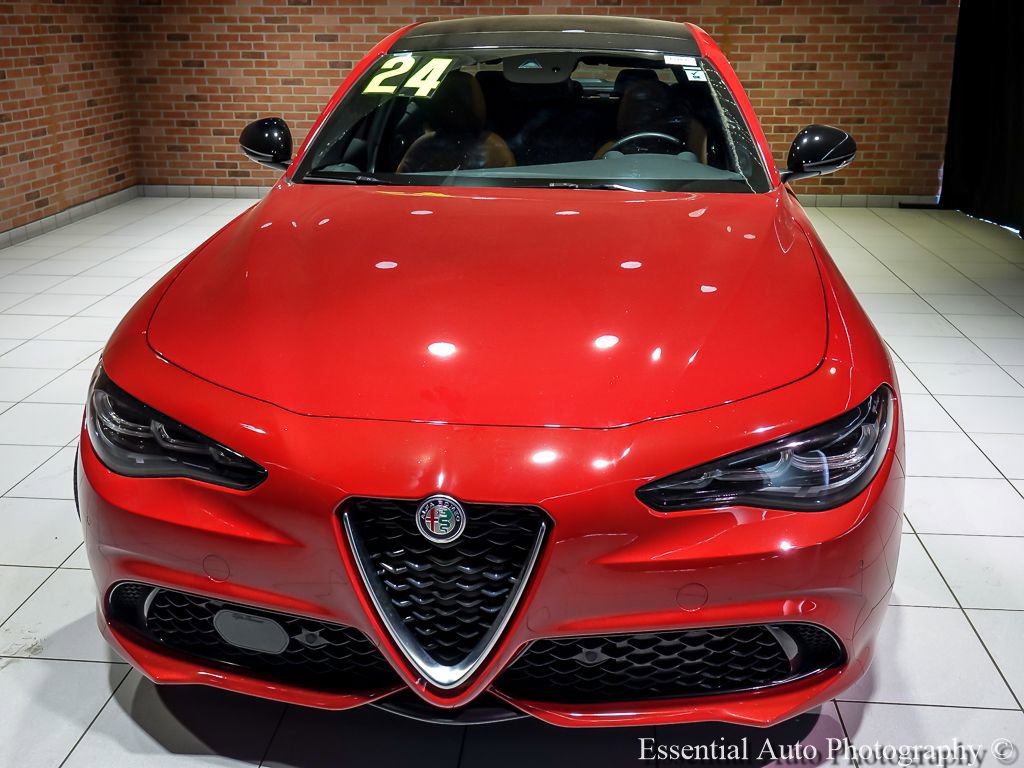 Used 2024 Alfa Romeo Giulia Ti w/ Active Assist Plus Package AWD/4WD image 6
