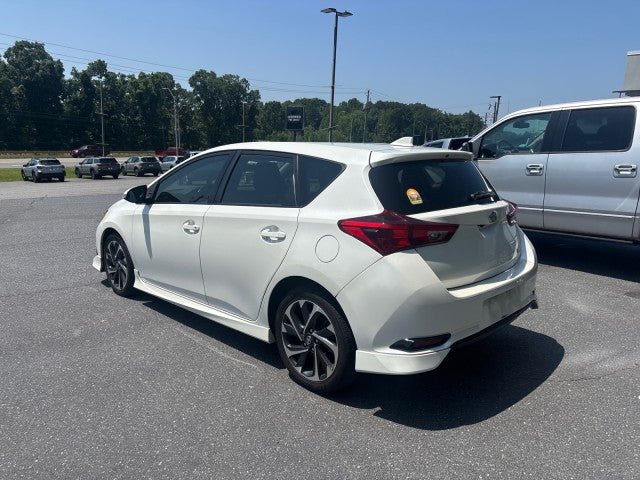 Used 2016 Scion iM FWD image 5