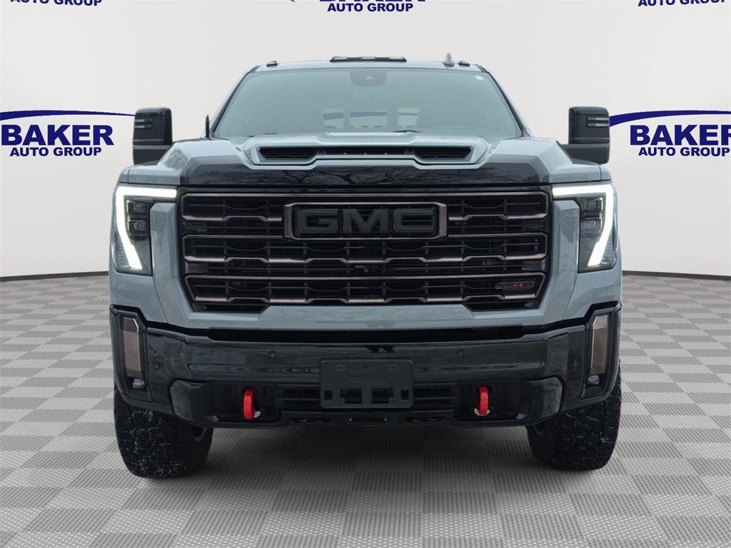 Used 2024 GMC Sierra 2500 AT4X image 8