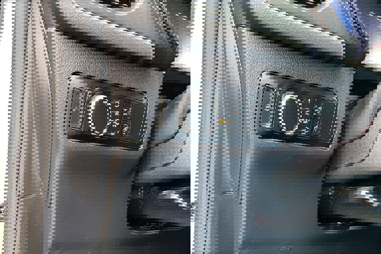 Used 2024 Ford Escape ST-Line w/ Tech Pack #1 image 31