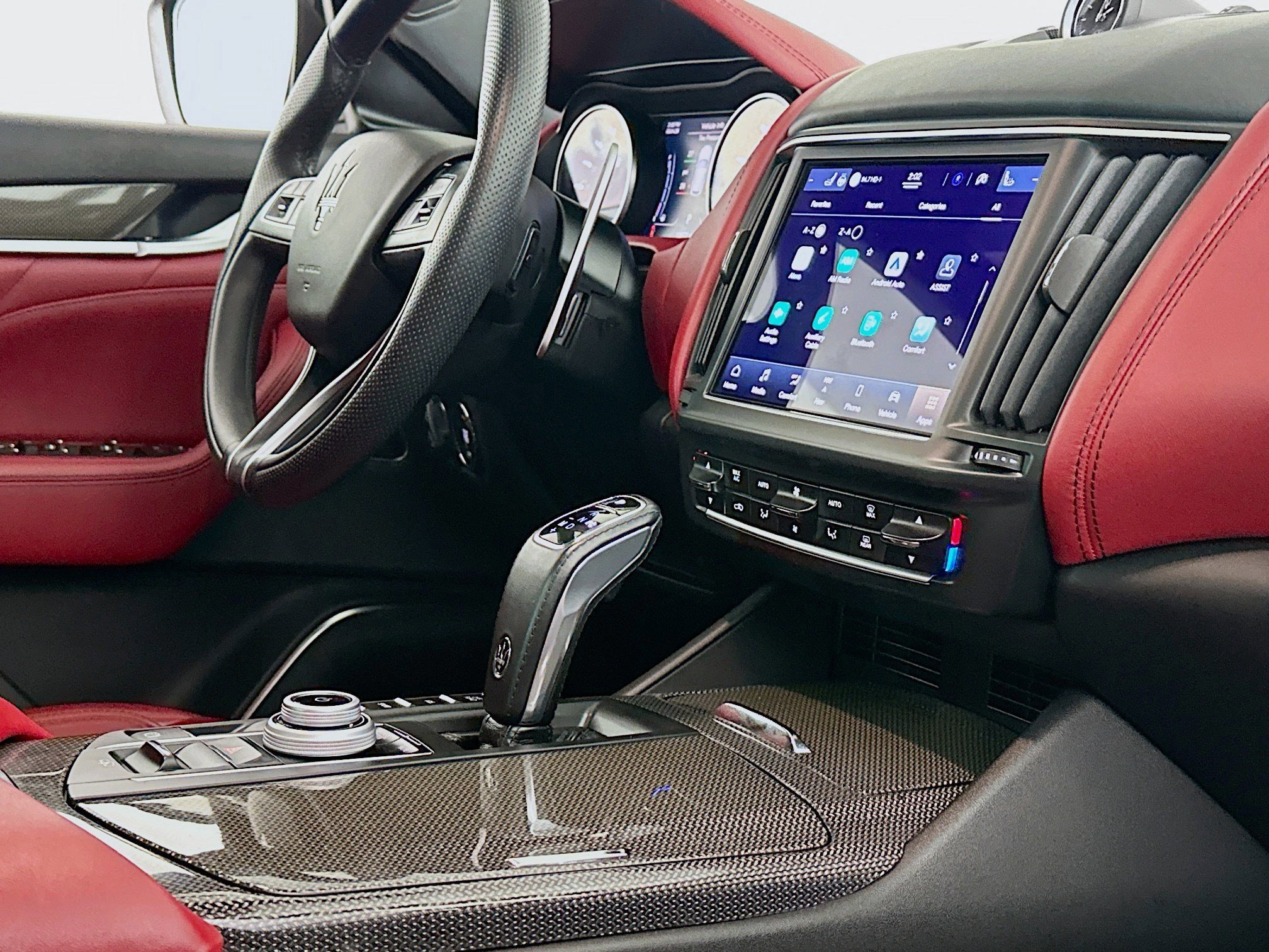 Used 2023 Maserati Levante Modena image 29