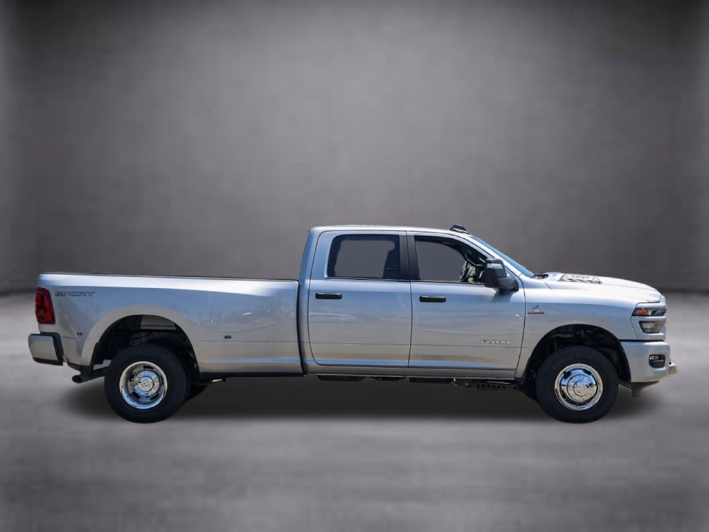 New 2026 RAM 3500 Big Horn AWD/4WD image 3