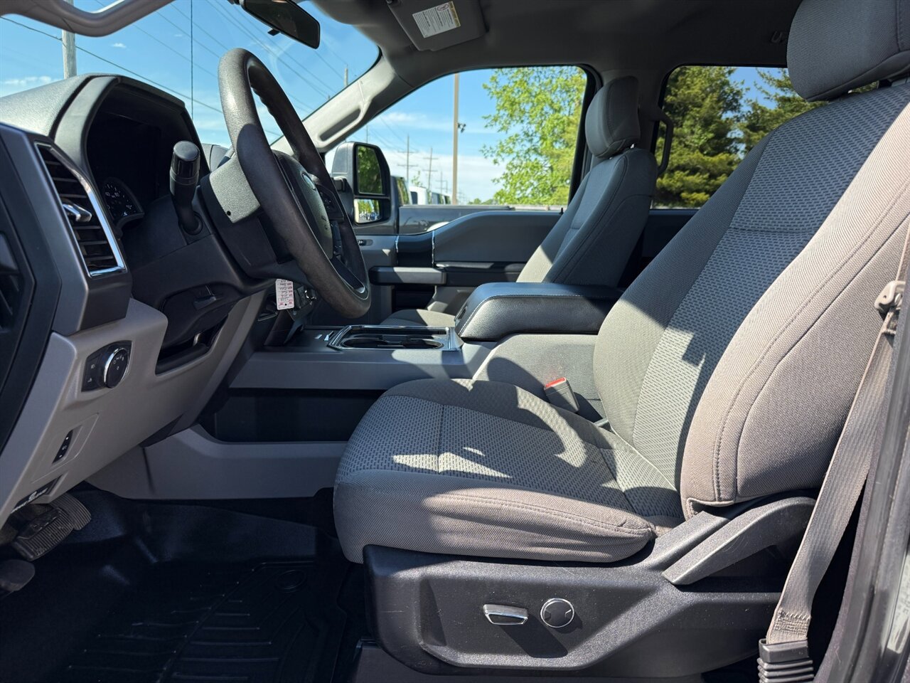 Used 2018 Ford F250 XLT w/ XLT Value Package AWD/4WD image 9