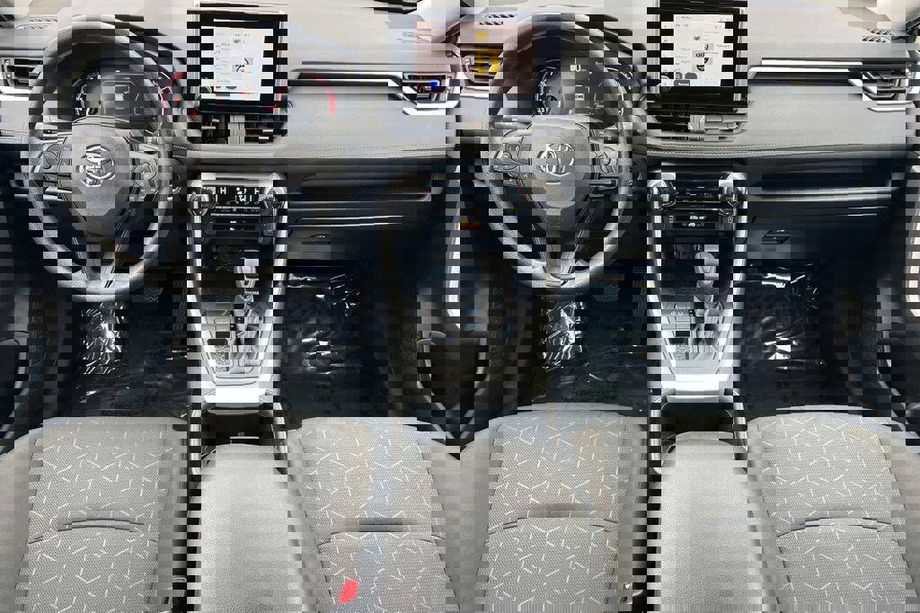 Used 2024 Toyota RAV4 XLE image 13