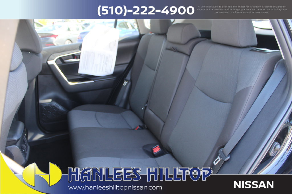 Used 2025 Toyota RAV4 XLE FWD image 14
