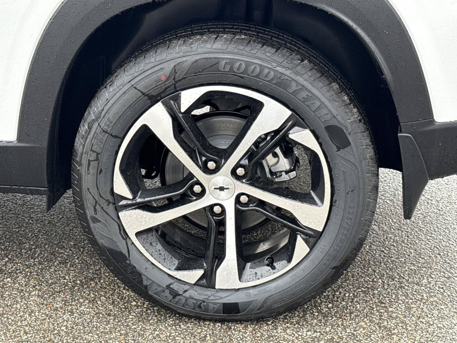 New 2026 Chevrolet Trax RS FWD image 9
