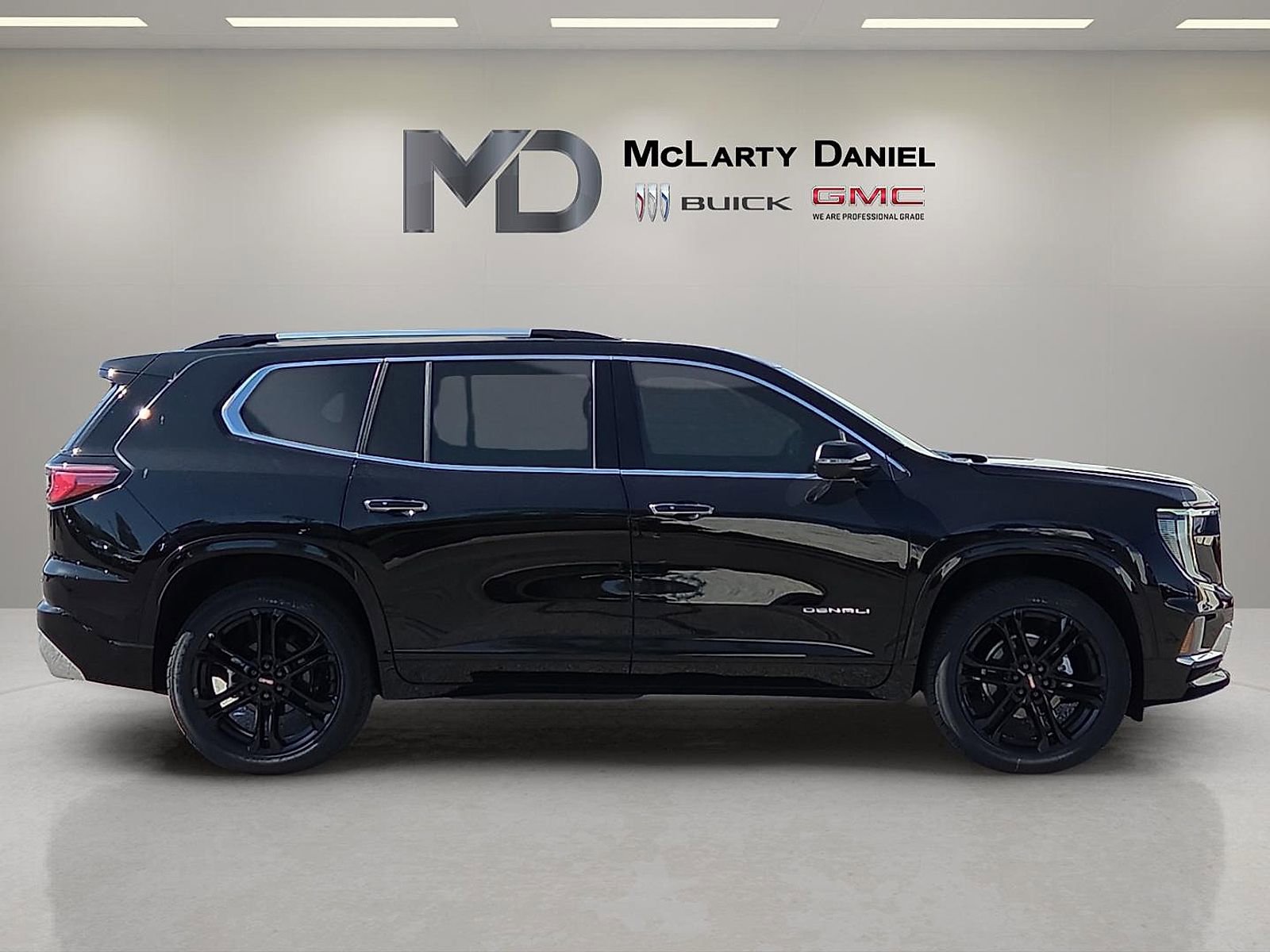 New 2026 GMC Acadia Denali AWD/4WD image 6