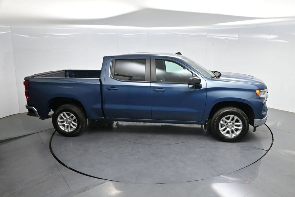 Used 2024 Chevrolet Silverado 1500 LT AWD/4WD image 53