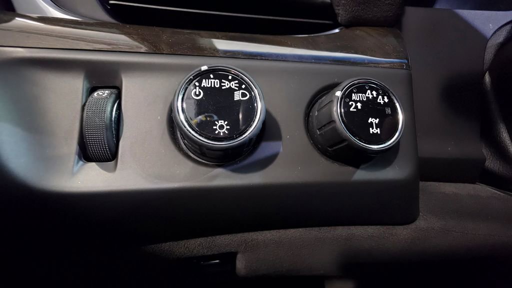 Used 2019 Cadillac Escalade Platinum AWD/4WD image 31