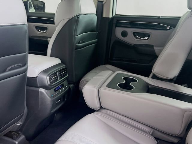 Used 2025 Honda Pilot Touring image 20