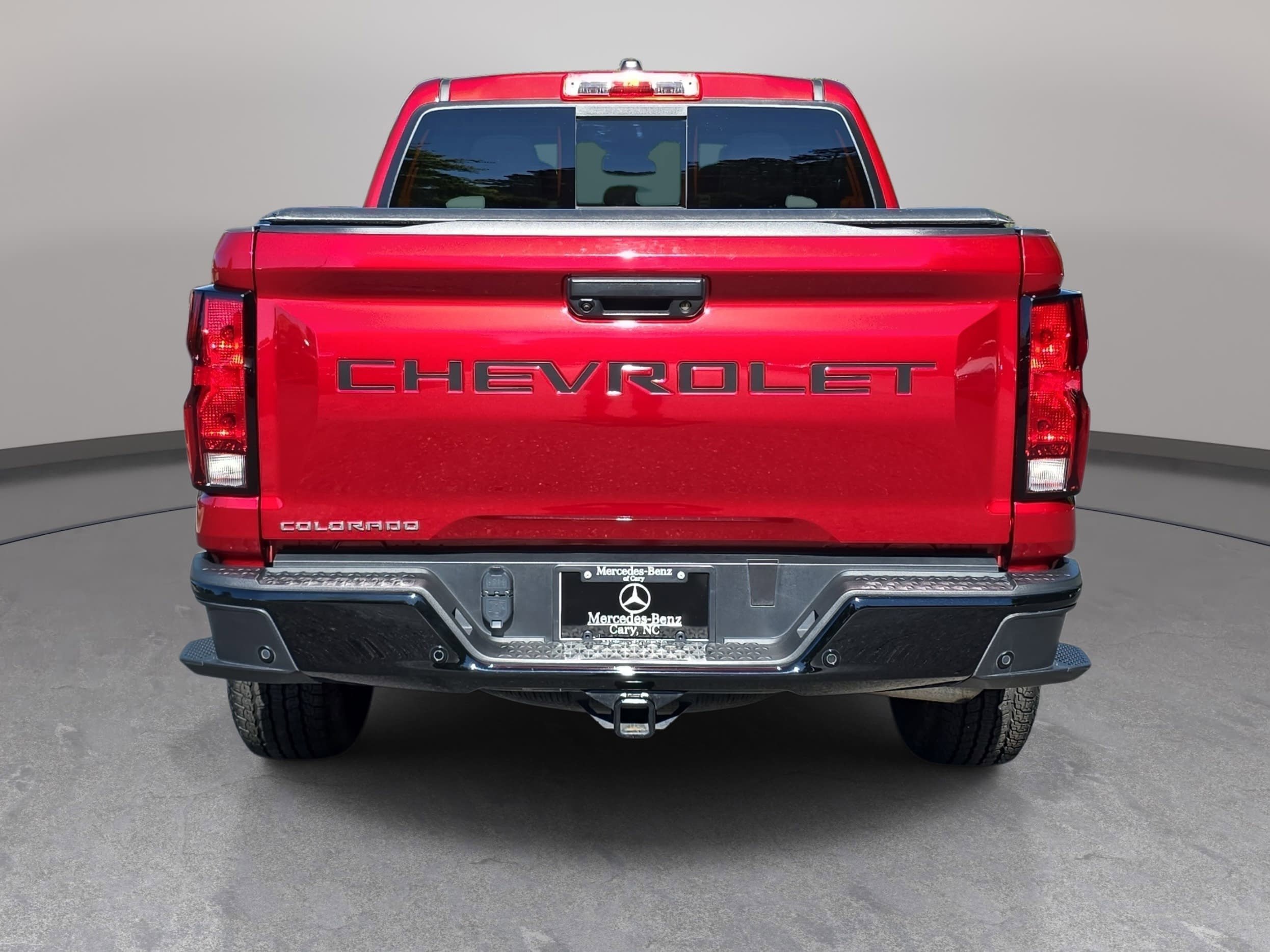 Used 2024 Chevrolet Colorado Trail Boss w/ Technology Package AWD/4WD image 6
