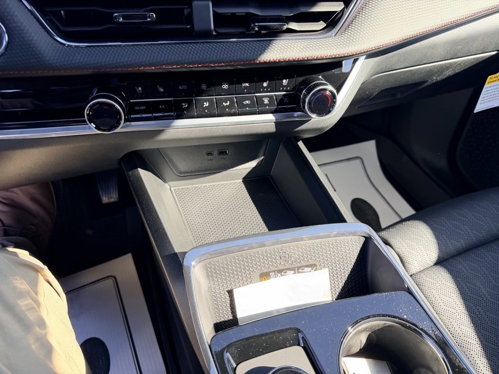 New 2026 Chevrolet Equinox RS w/ Convenience Package III image 19