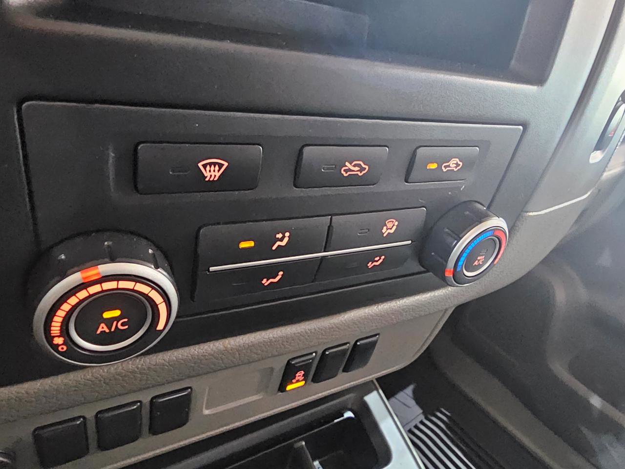 Used 2017 Nissan NV 1500 SV image 27