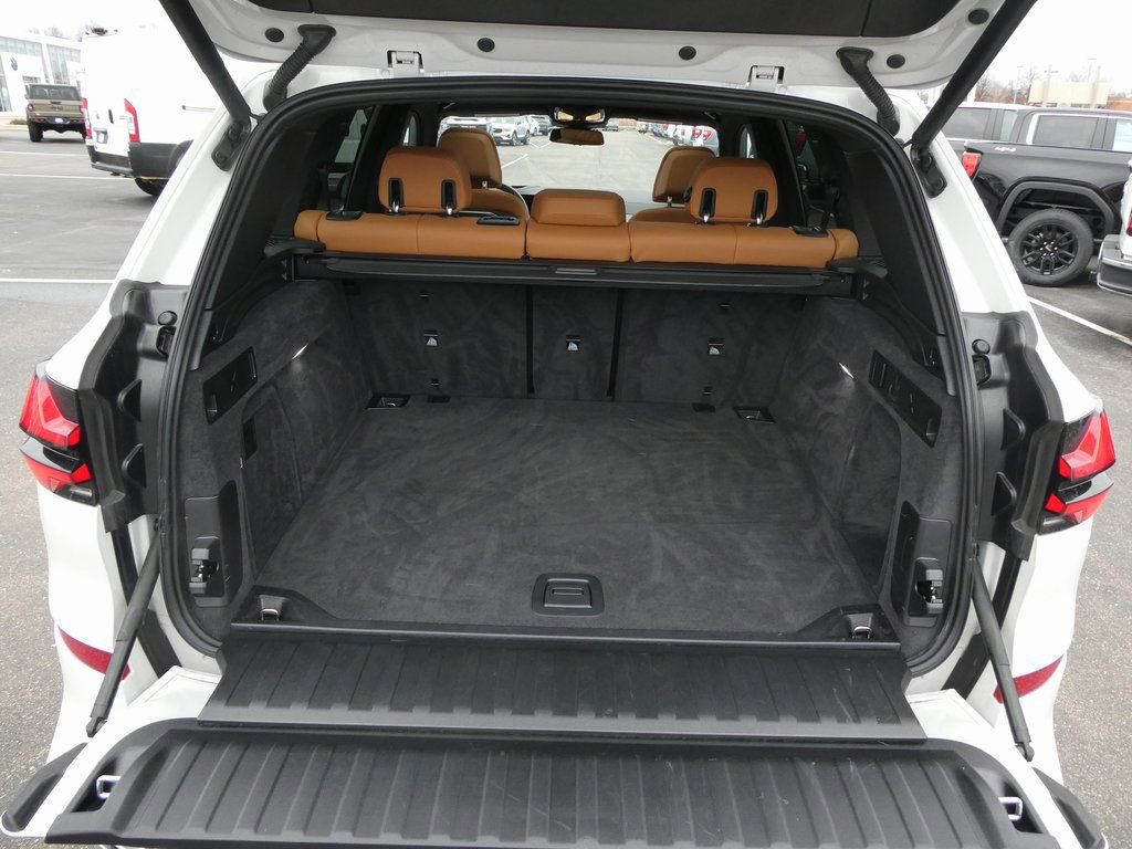 Used 2026 BMW X5 M60i AWD/4WD image 27