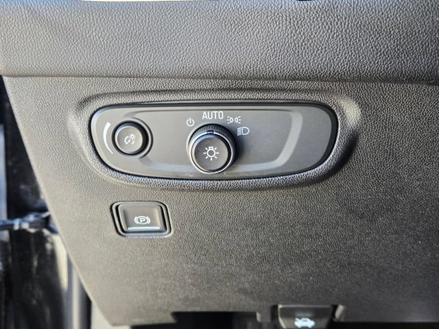 Used 2023 GMC Terrain SLE w/ Elevation Edition AWD/4WD image 36