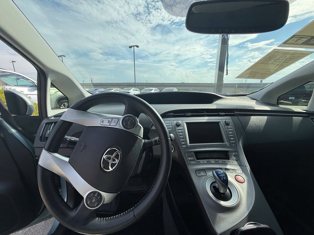 Used 2012 Toyota Prius Four w/ Deluxe Solar Roof Pkg FWD image 14