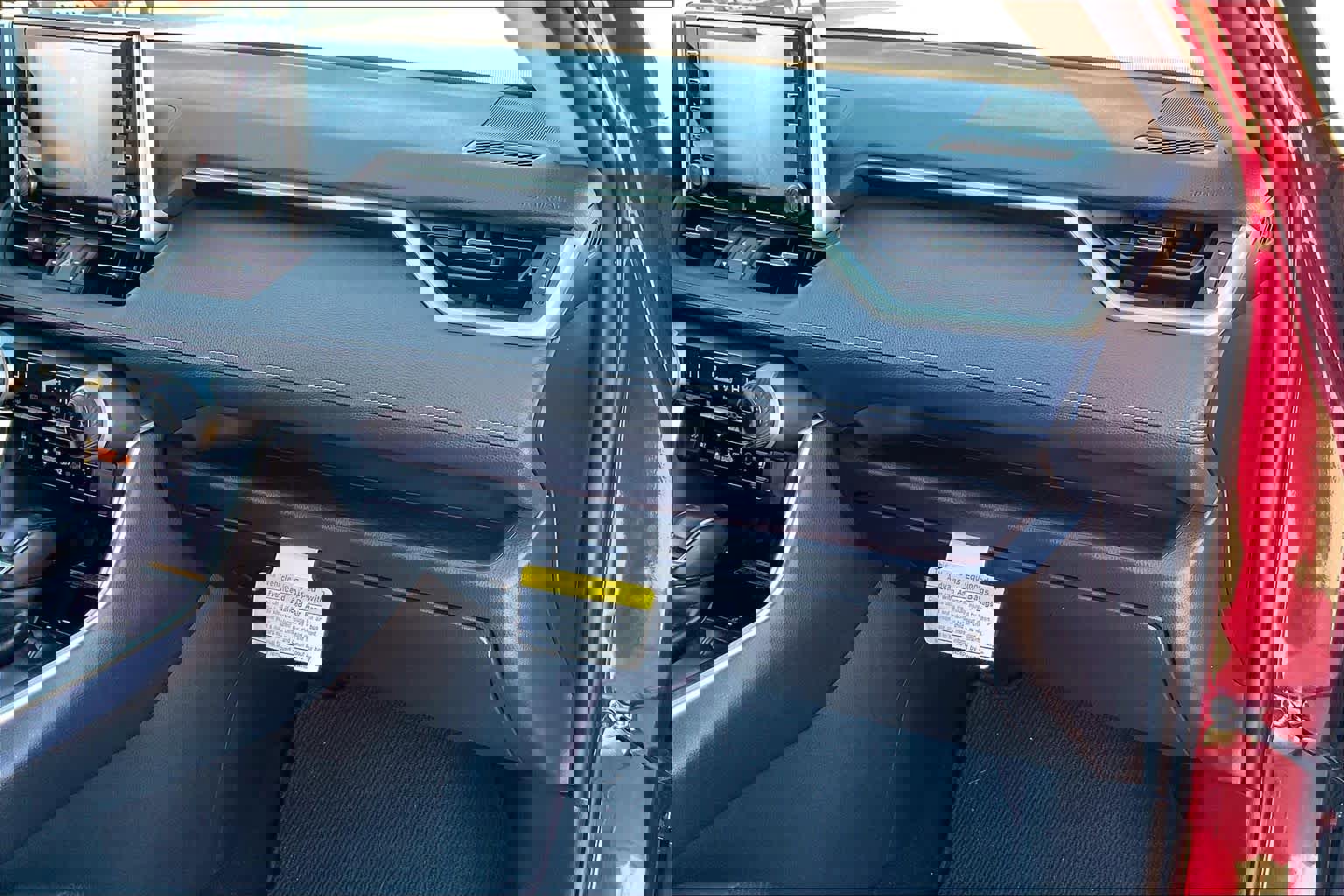 Used 2021 Toyota RAV4 Limited image 19