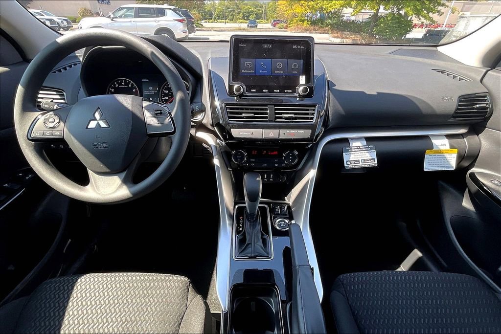 New 2026 Mitsubishi Eclipse Cross LE image 5