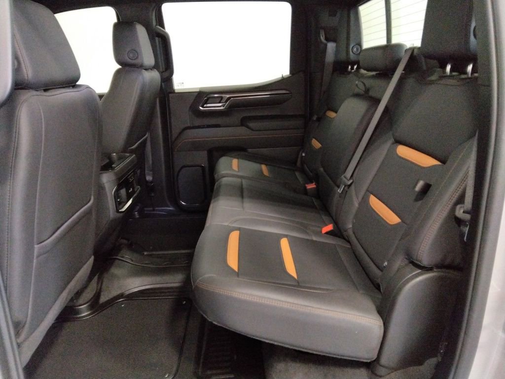 Used 2024 GMC Sierra 1500 AT4 w/ Technology Package image 34
