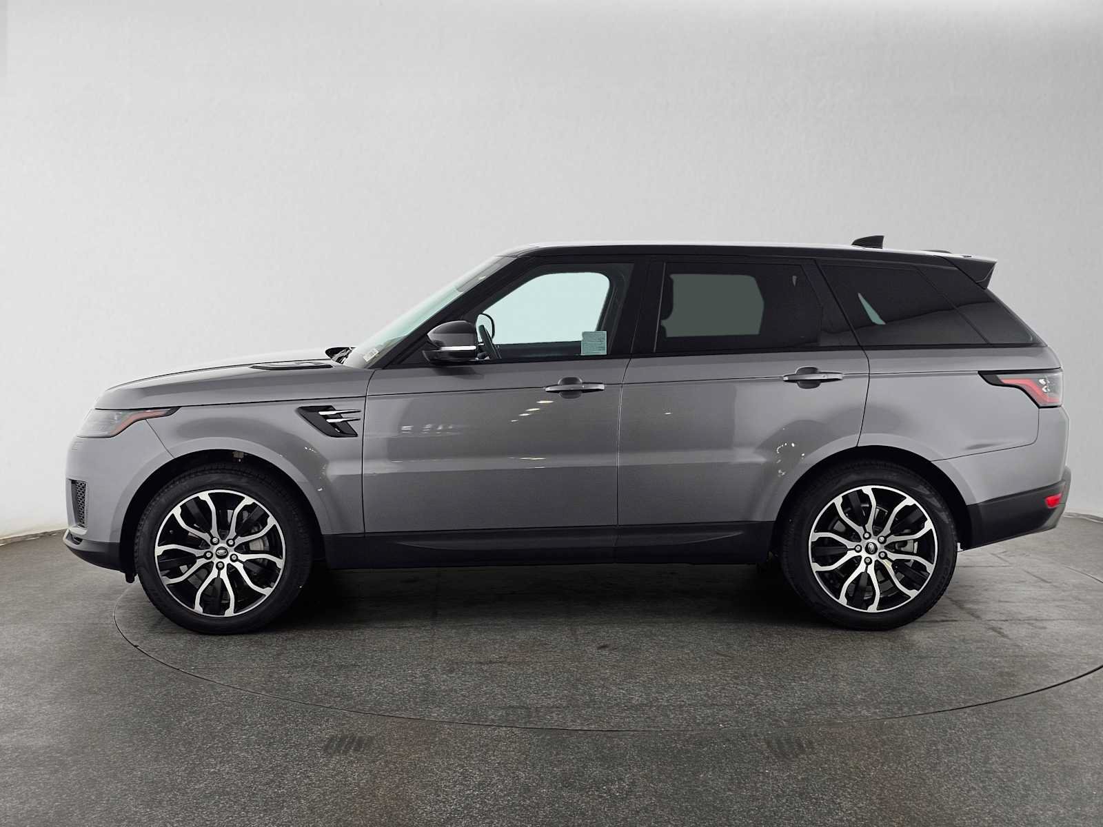 Used 2022 Land Rover Range Rover Sport SE AWD/4WD image 2