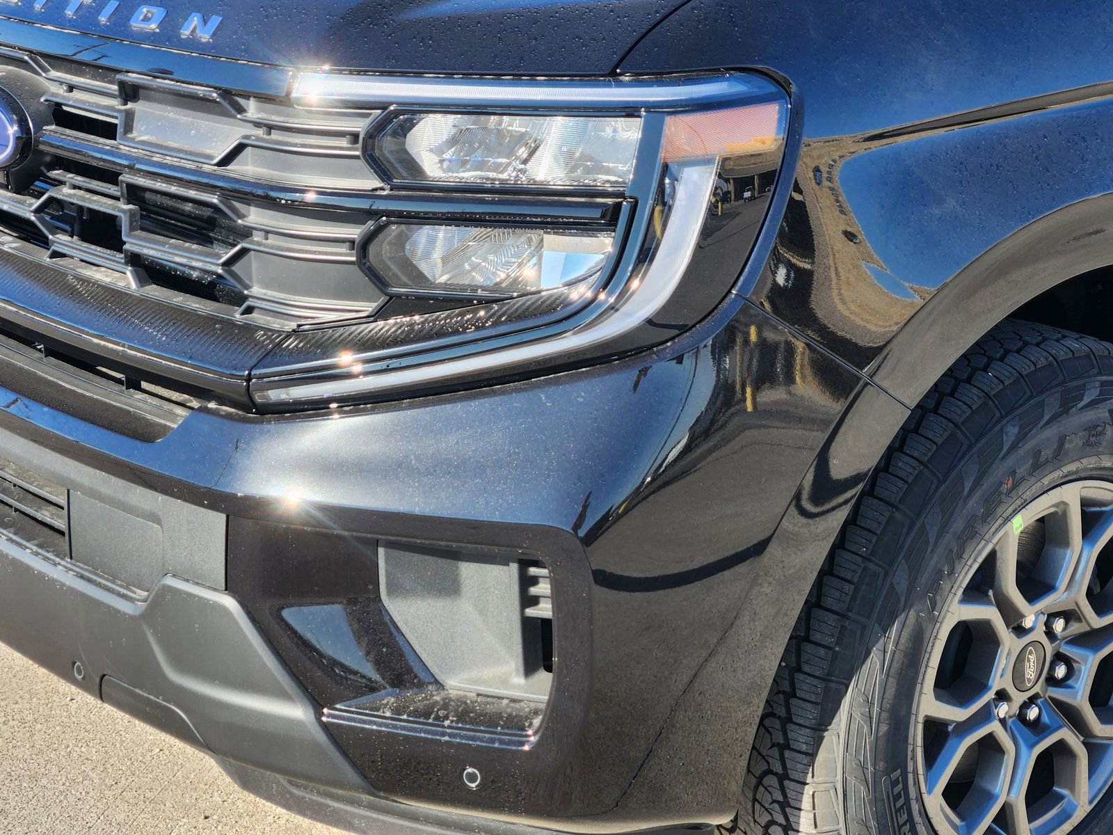 New 2026 Ford Expedition Active image 10