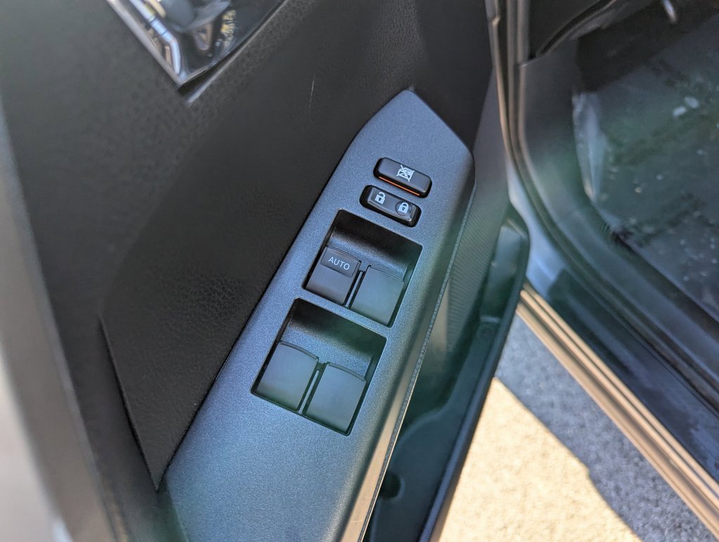 Used 2018 Toyota RAV4 XLE image 13