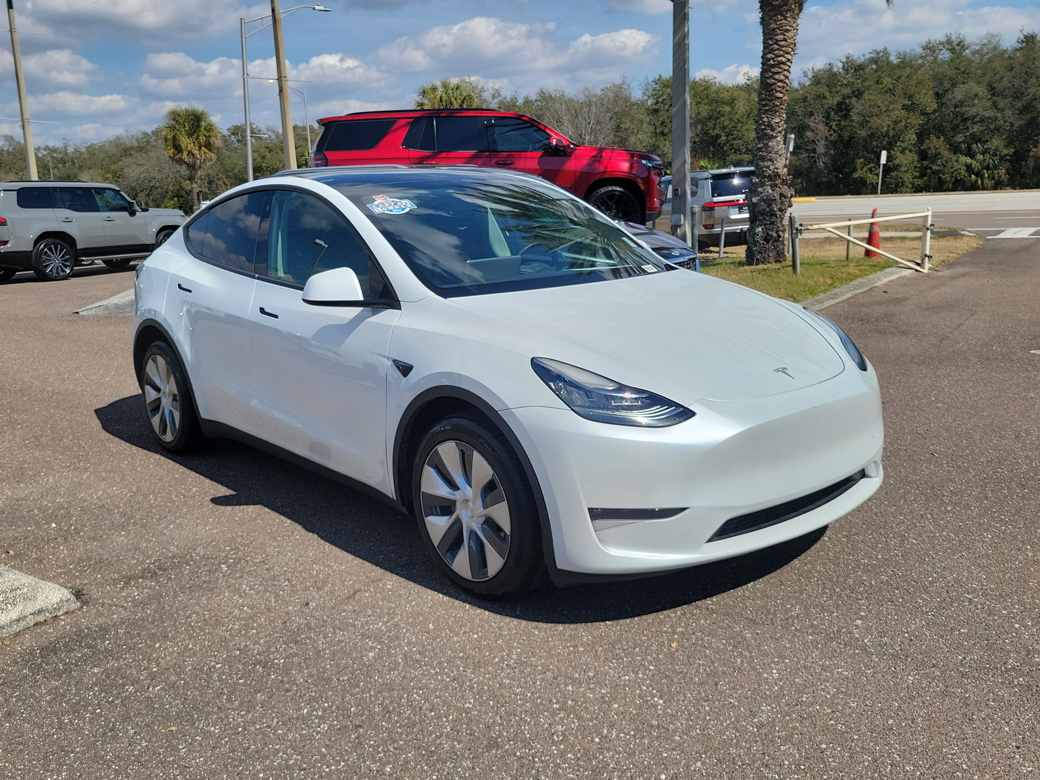 Used 2023 Tesla Model Y Long Range video 2