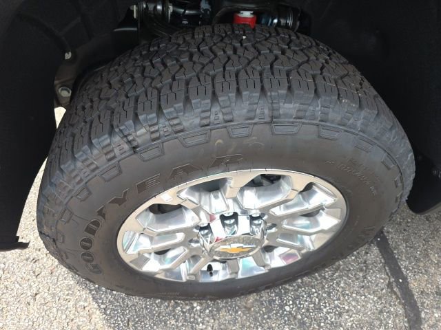 New 2025 Chevrolet Silverado 3500 LTZ w/ Z71 Chrome Sport Edition image 9