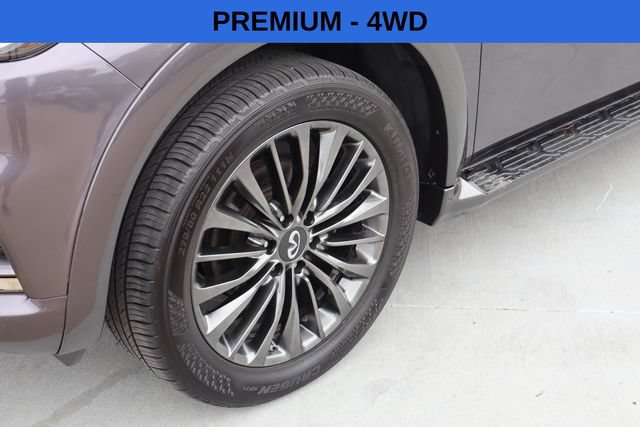 Used 2023 INFINITI QX80 Premium Select w/ All-Season Package AWD/4WD image 2