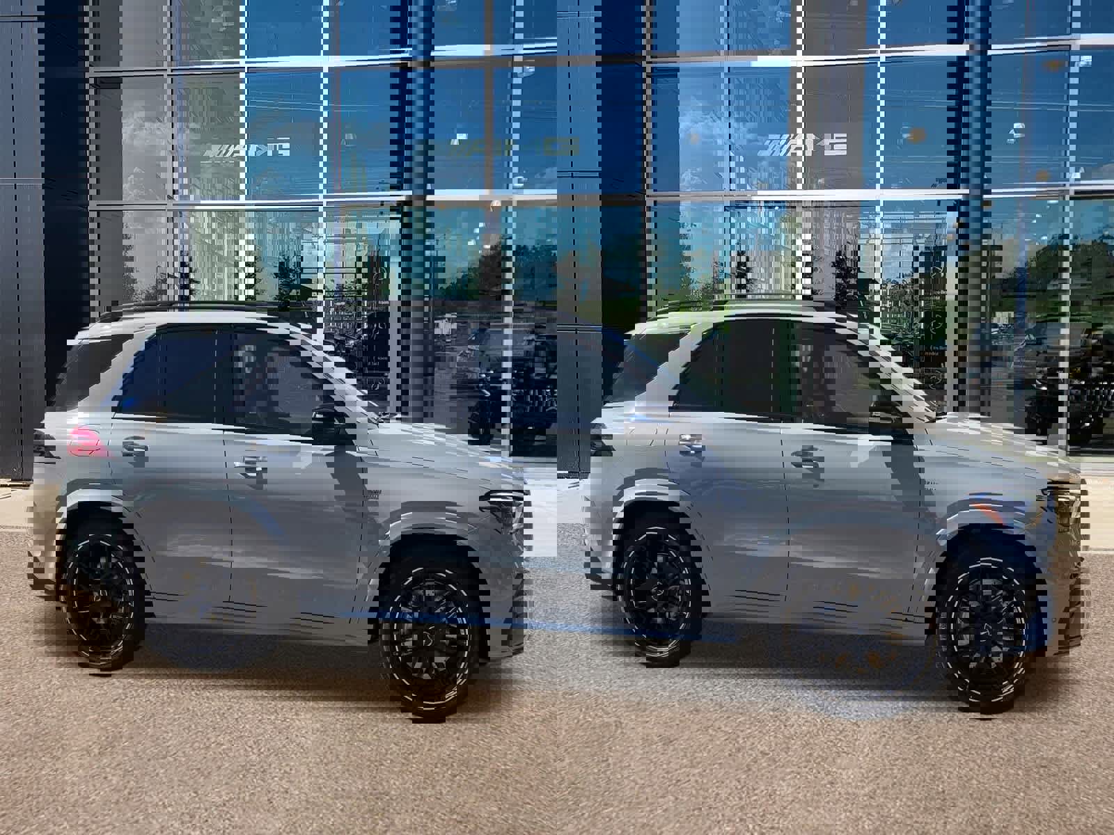 New 2026 Mercedes-Benz GLE 53 AMG 4MATIC image 4