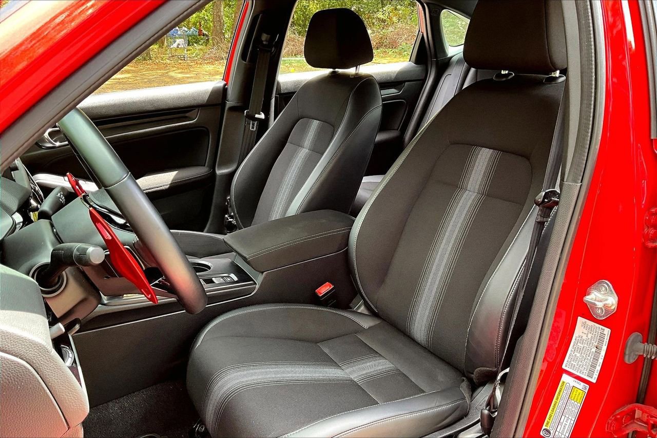 Used 2023 Honda Civic Sport image 18