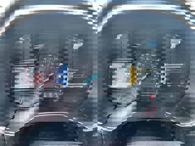 Used 2019 Ford Edge Titanium FWD image 19