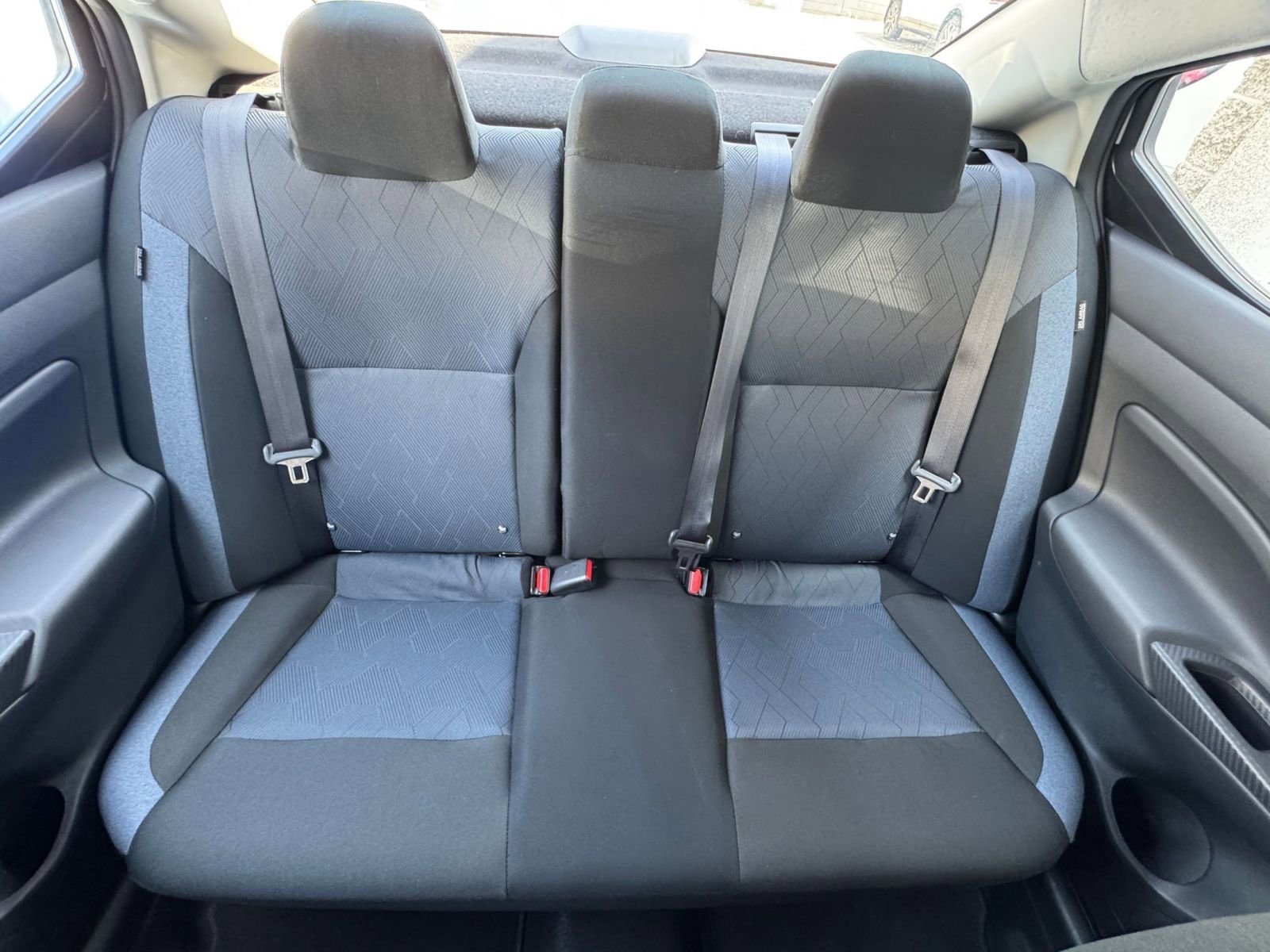 Used 2025 Nissan Versa SV FWD image 37
