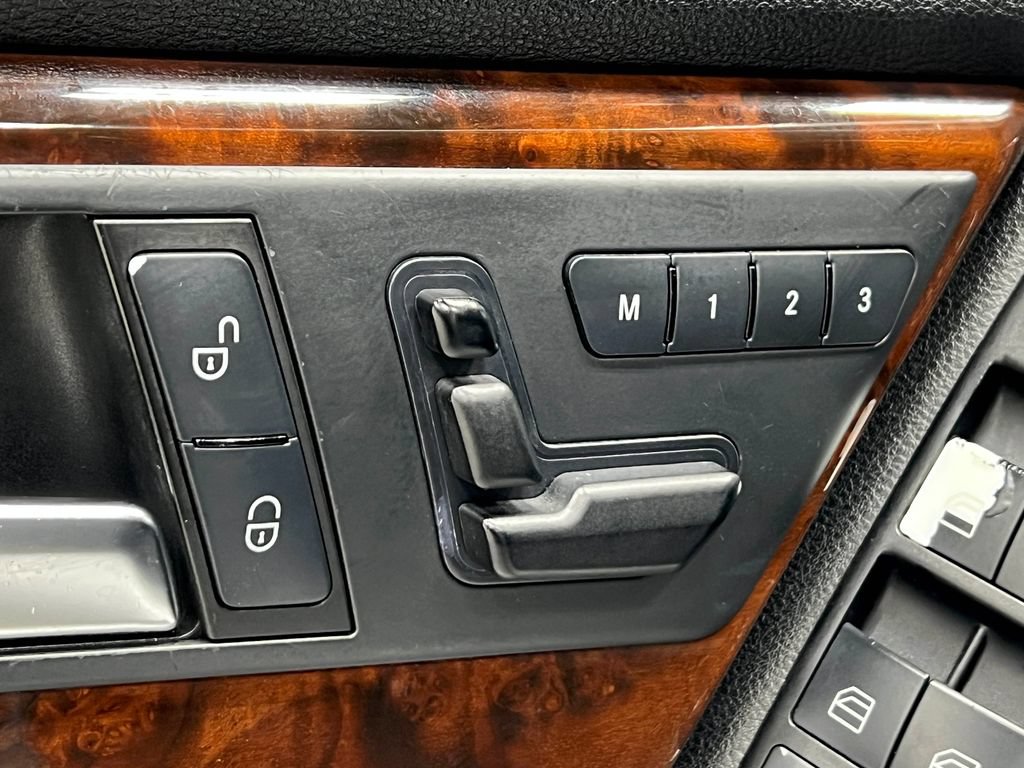Used 2012 Mercedes-Benz GLK 350 4MATIC image 16