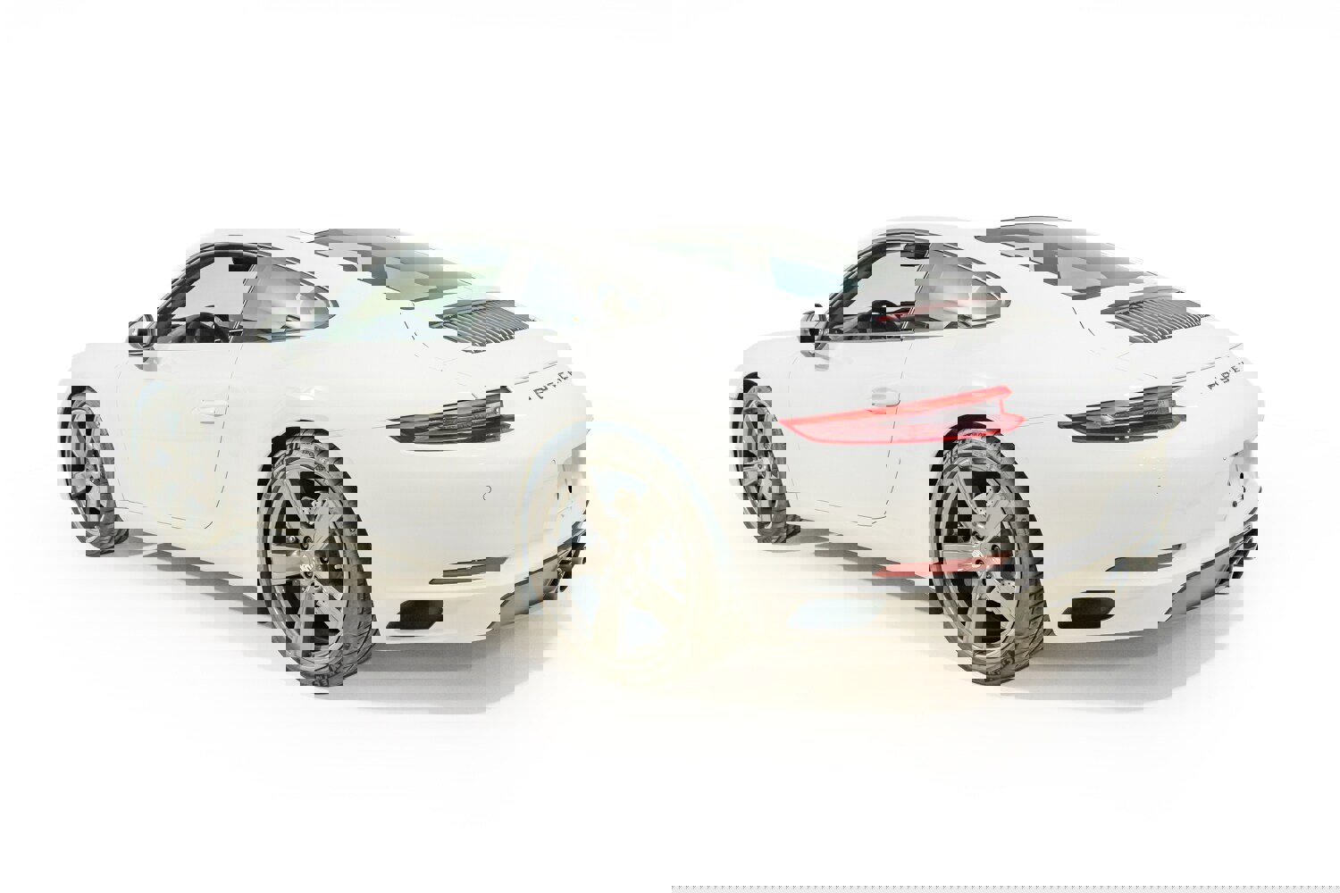 Used 2018 Porsche 911 Carrera T w/ Carrera T Interior Package image 4